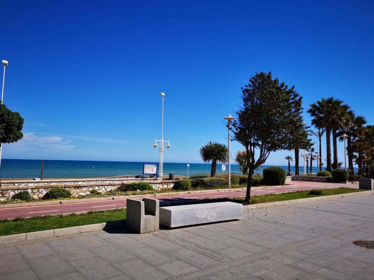 SunnySpainHolidays Apartments Malaga Bagian luar foto